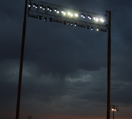 Torres iluminación y graderíos